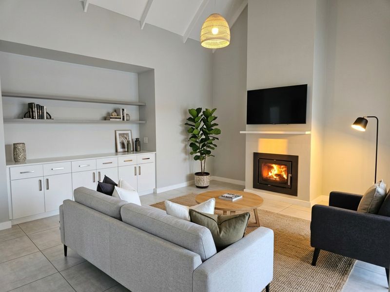 HOUSE FOR SALE SITARI, SOMERSET WEST | 4 BEDROOM | 2.5 BATHROOM - Photo 2
