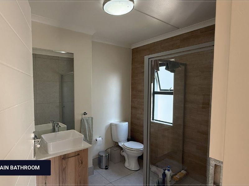 First-Floor 2 Bed, 2 Bath Apartment For Sale in Fish Eagle View, Longlake - Photo 9
