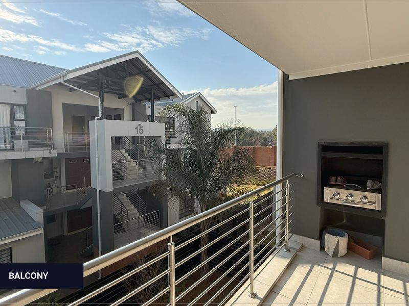First-Floor 2 Bed, 2 Bath Apartment For Sale in Fish Eagle View, Longlake - Photo 7