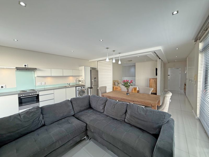 1 Bedroom Apartment To Rent in Claremont Upper, Cape Town - Photo 6