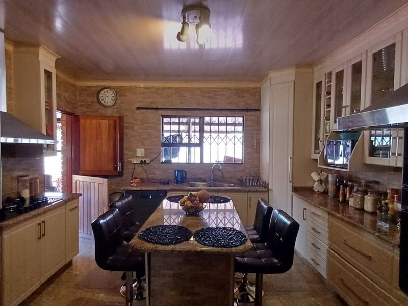 House For Sale in Lennoxton, Newcastle, KwaZulu Natal - Photo 5