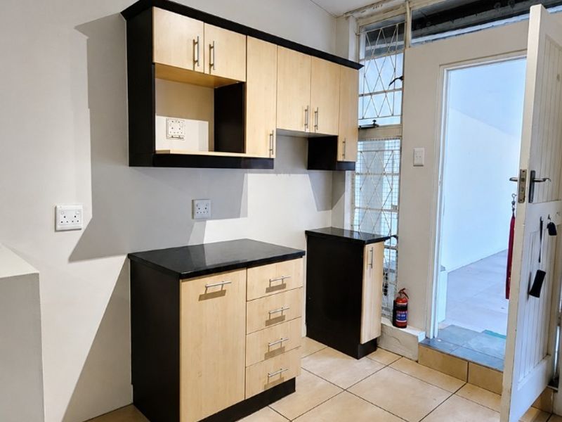 Private 2 bed and 2 bath Apartment To Rent in Boughton, Pietermaritzburg, KwaZulu Natal - Photo 4