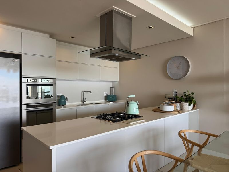 Airbnb Friendly - Bantry Bay Beauty - Photo 3