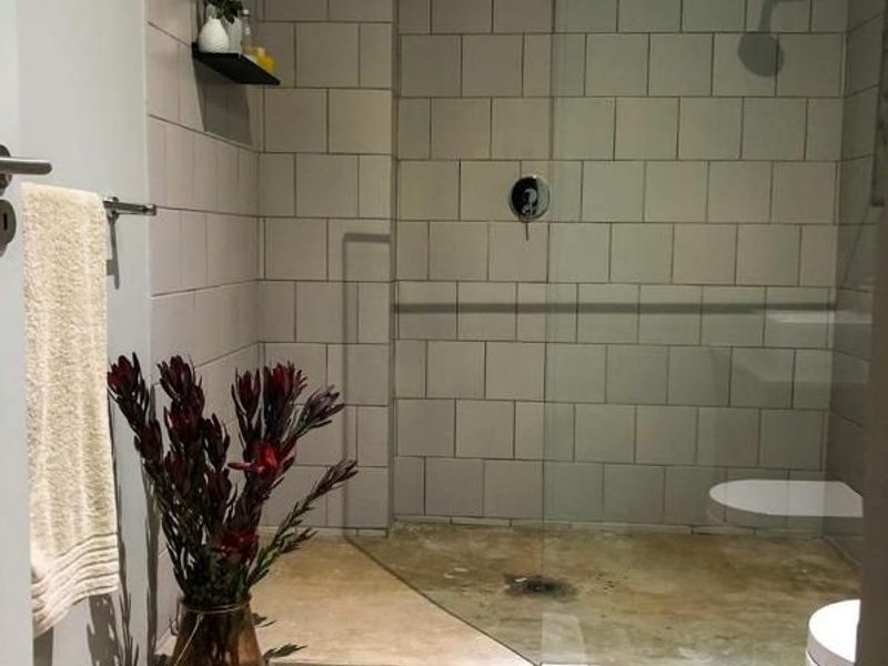 Bachelor Apartment For Sale in Doorfontein - Photo 7