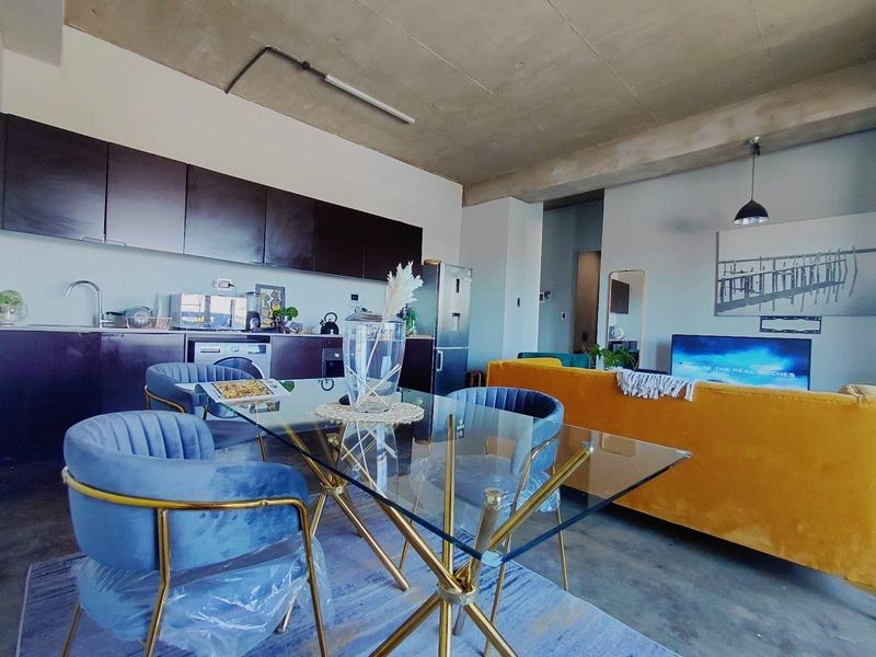 Apartment For Sale in Johannesburg - Photo 2