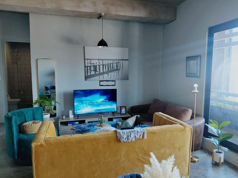 Apartment For Sale in Johannesburg - Photo 3