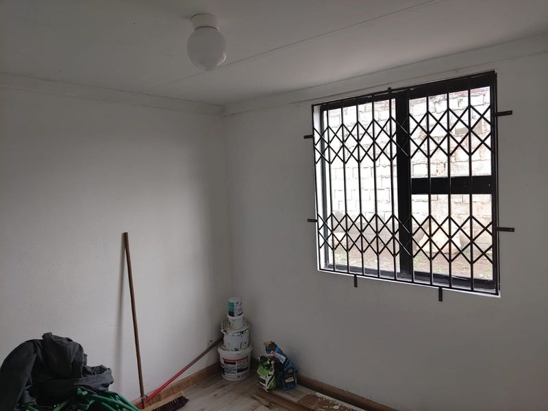 Your first home in Kwazakhele and freshly finished move-In ready - Photo 9