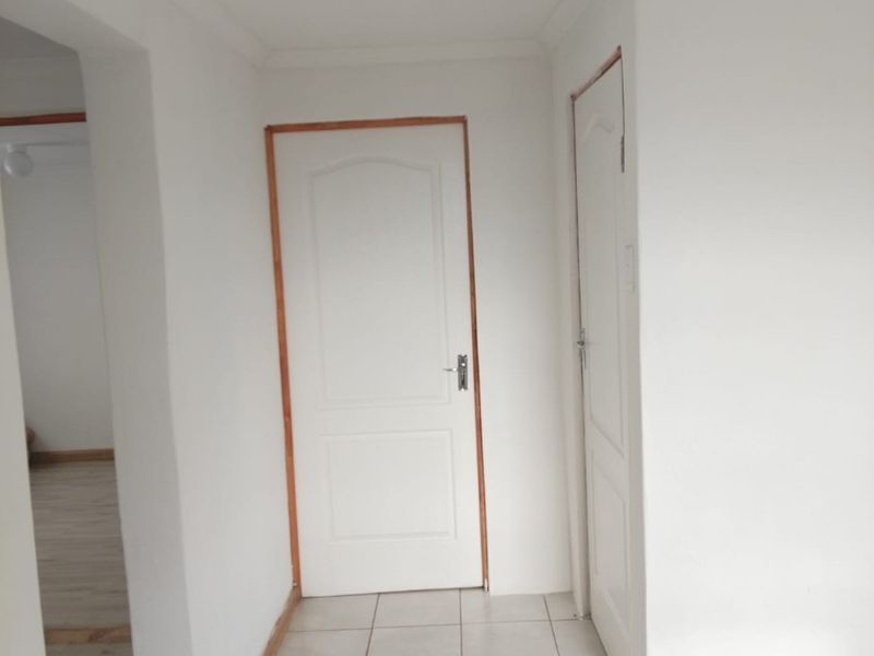 Your first home in Kwazakhele and freshly finished move-In ready - Photo 8