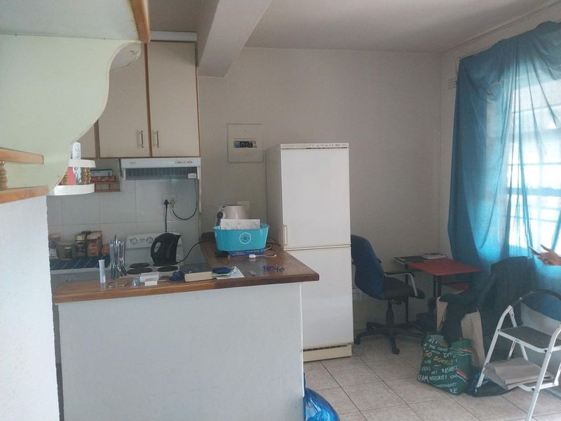 Apartment For Sale in Albertville, Johannesburg - Photo 6