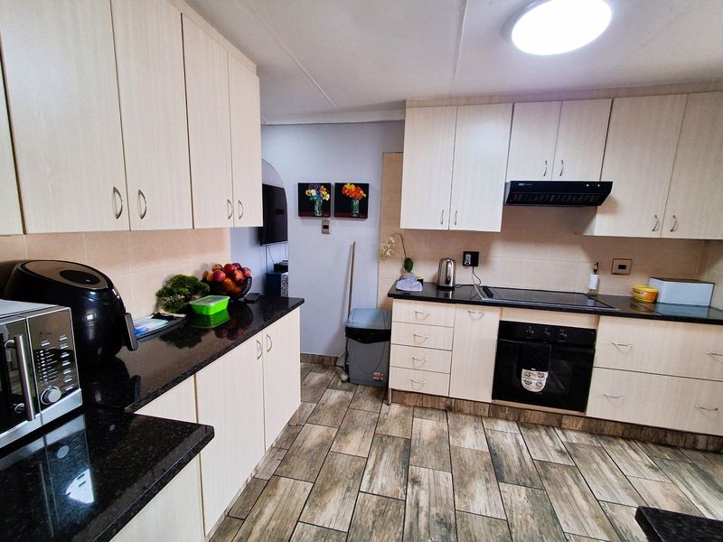House For Sale in Kempton Park Ext 2, Kempton Park - Photo 7
