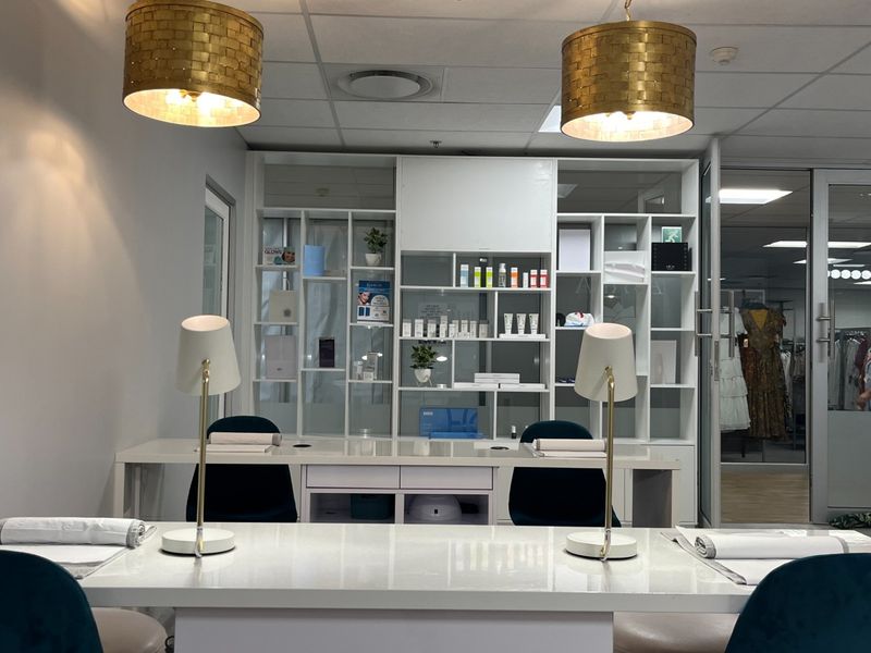 SPA -  Fully Equipped Beauty Salon for sale in Pinelands - Photo 6