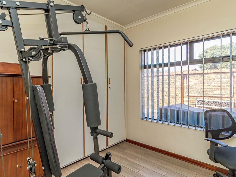 House For Sale in Dal Fouche, Springs - Photo 10