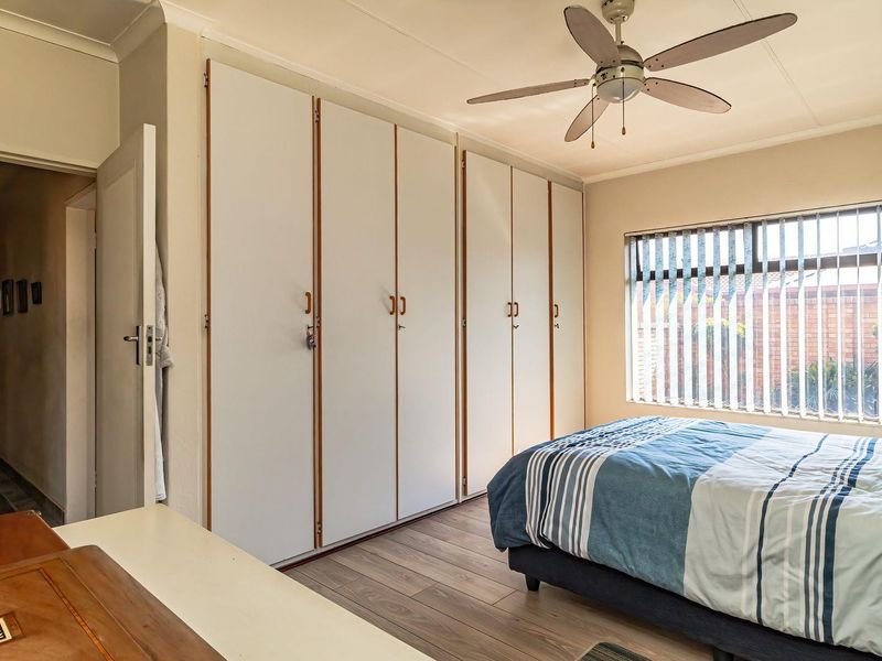 House For Sale in Dal Fouche, Springs - Photo 6