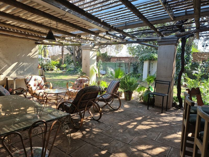 House For Sale in Potchefstroom Central, Potchefstroom, North West - Photo 6
