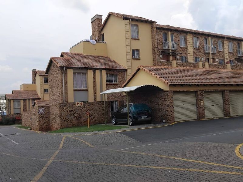 Apartment For Sale in Vorna Valley, Midrand - Photo 3
