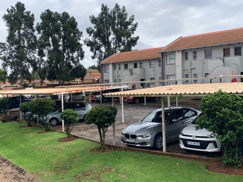 Apartment To Rent in Die Hoewes, Centurion - Photo 3