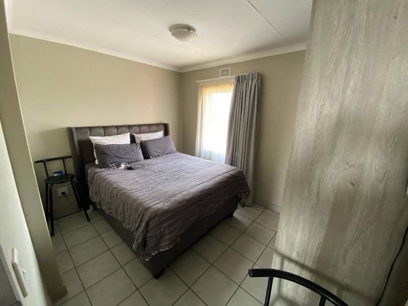Apartment For Sale in Heuweloord, Centurion - Photo 8