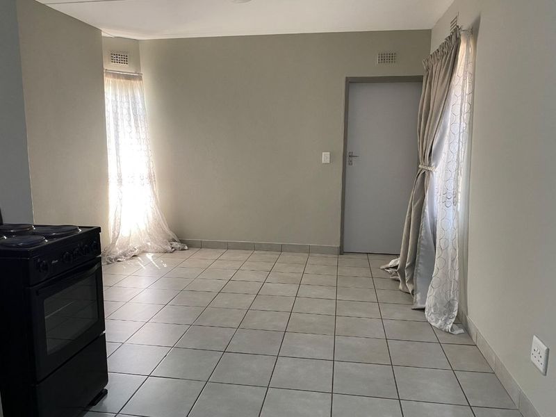 Apartment For Sale in Heuweloord, Centurion - Photo 10