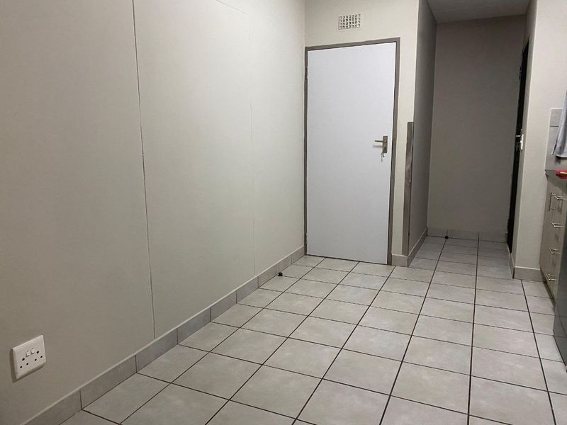 Apartment For Sale in Heuweloord, Centurion - Photo 9