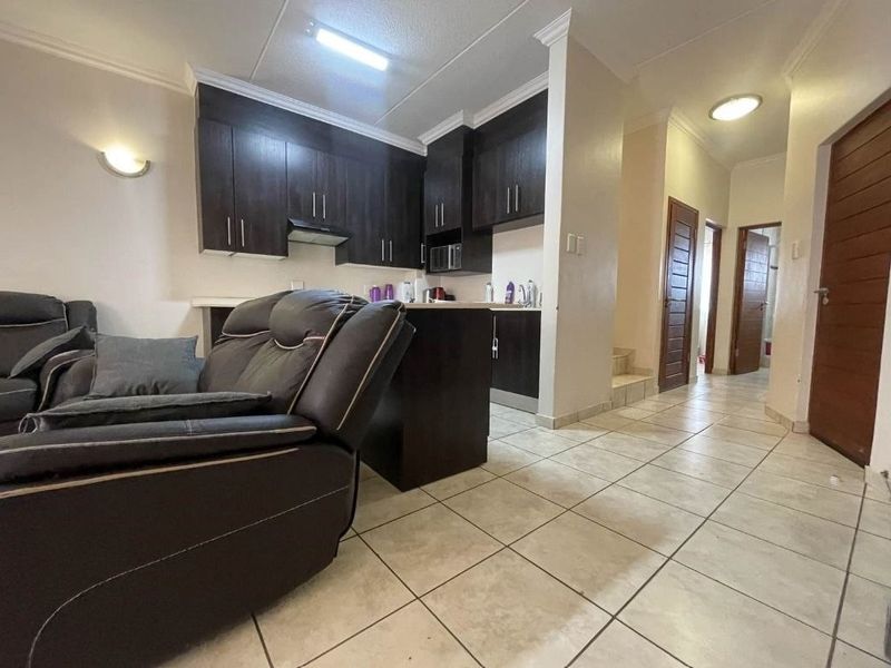 Apartment For Sale in Pretoriuspark, Pretoria - Photo 6