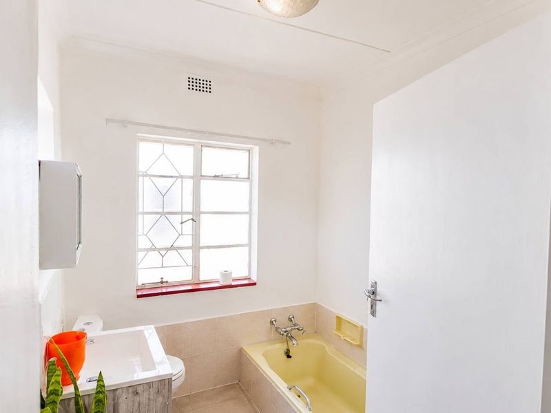 House For Sale in Highlands North, Johannesburg - Photo 8