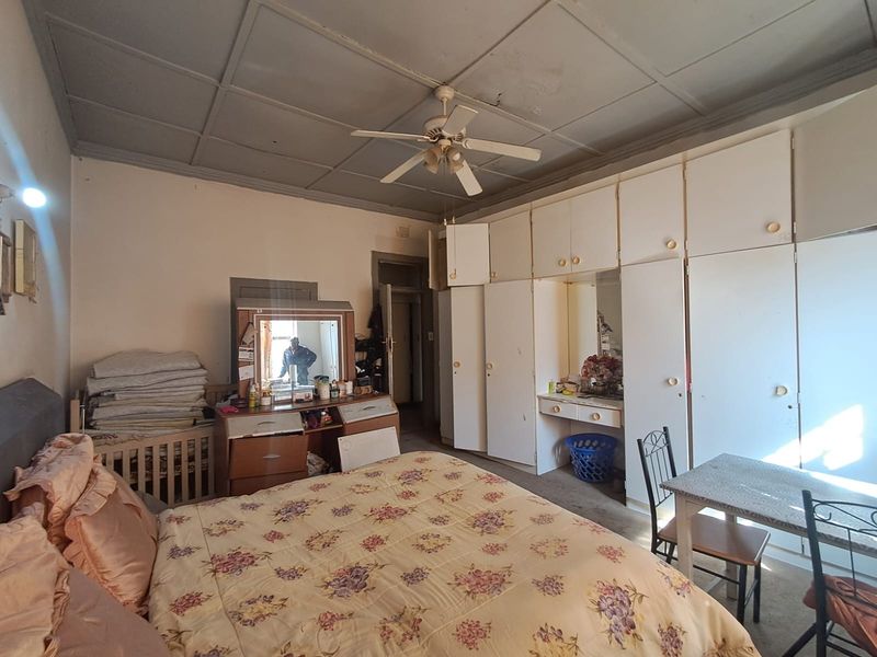 House For Sale in Yeoville, Johannesburg - Photo 8