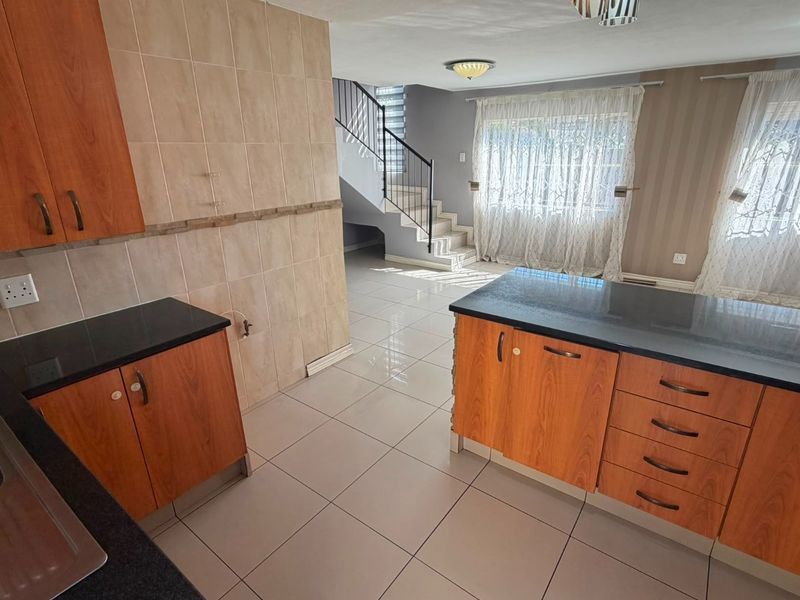 Three Bed Double Storey Home in Northriding - Photo 4