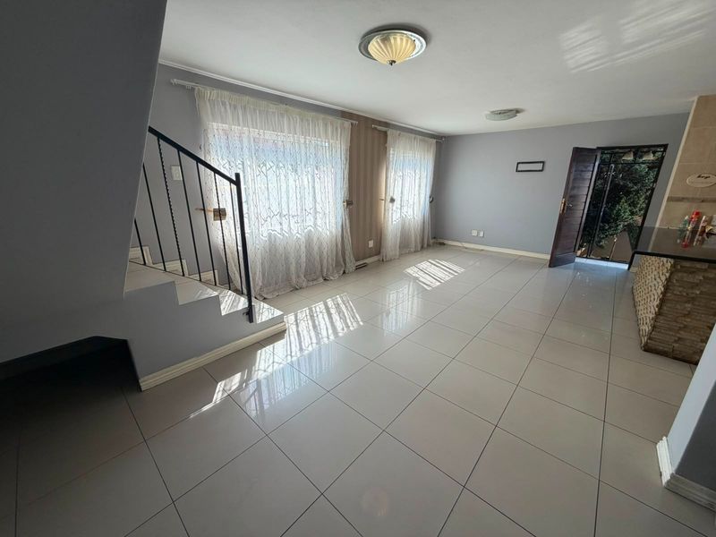 Three Bed Double Storey Home in Northriding - Photo 5