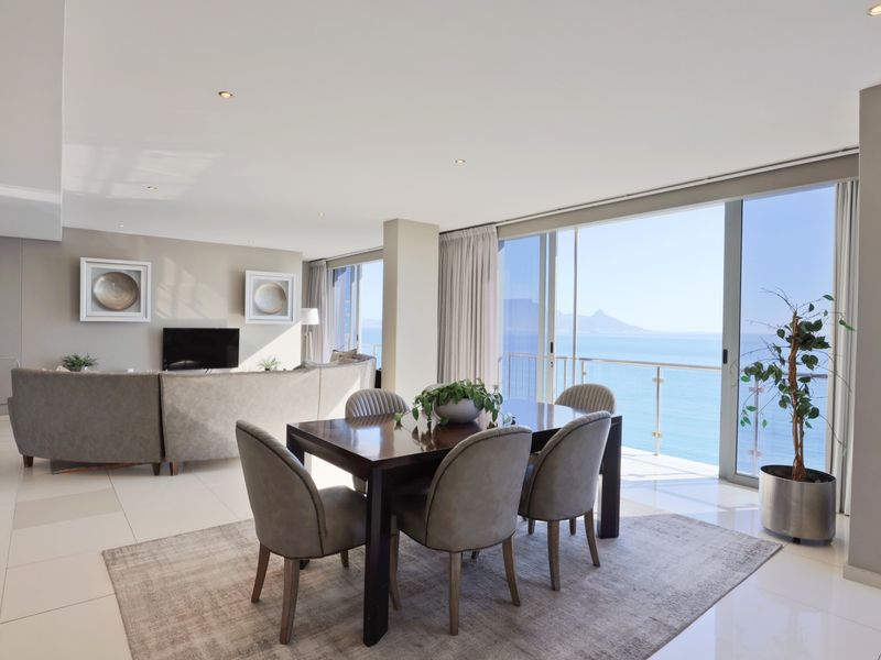 Luxury Beachfront Apartment For Sale - Photo 4