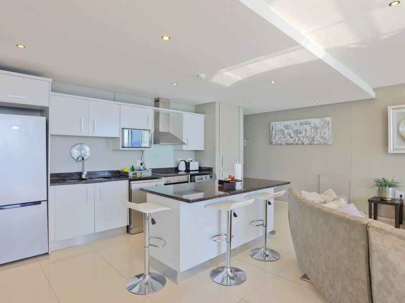 Luxury Beachfront Apartment For Sale - Photo 9