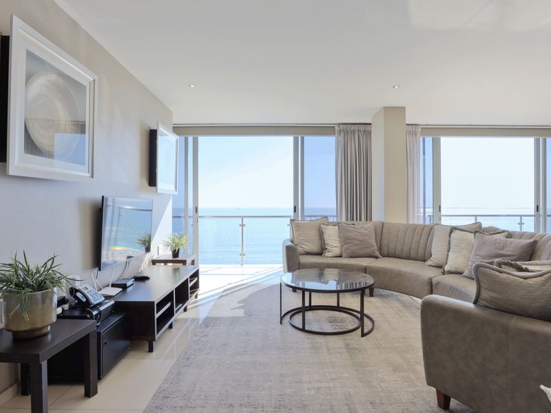 Luxury Beachfront Apartment For Sale - Photo 7