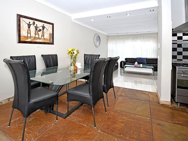 4 Bedroom freestanding House in Blairgowrie - Photo 3