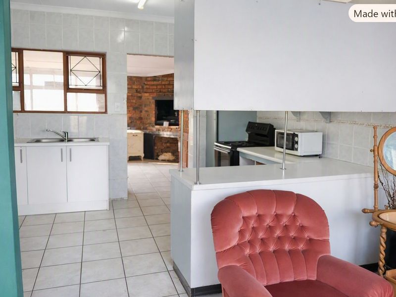 House For Sale in Scheepershoogte, Uitenhage - Photo 9