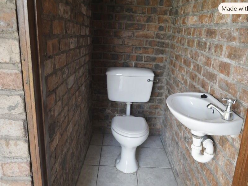House For Sale in Scheepershoogte, Uitenhage - Photo 6