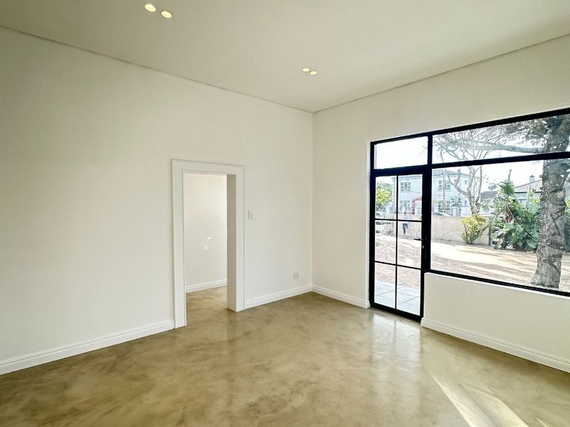Renovated Office Space to Let in Rondebosch East - Photo 4