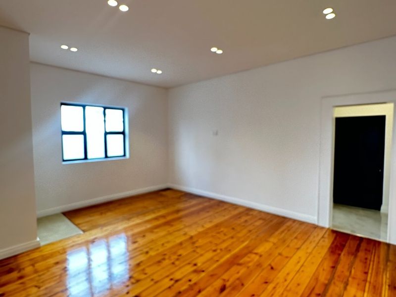 Renovated Office Space to Let in Rondebosch East - Photo 5