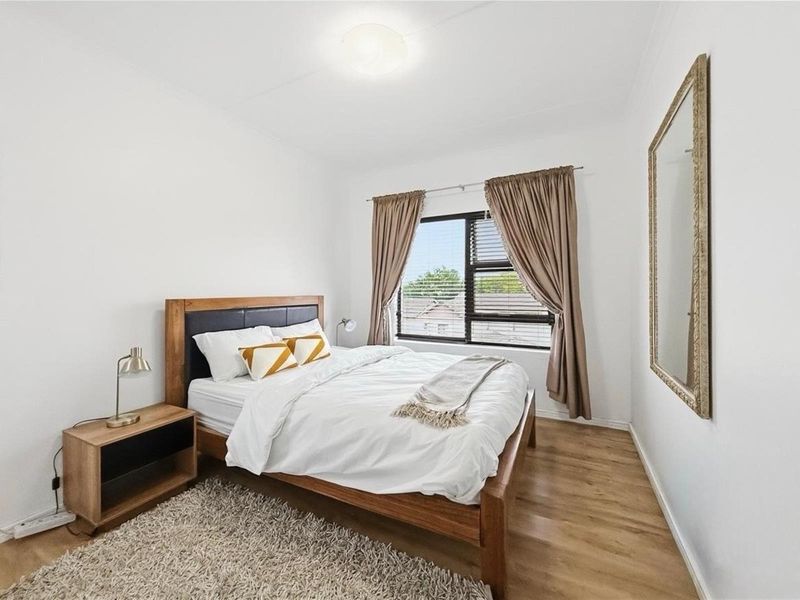 Stylish Loft Apartment Offering Modern Estate Living in the Heart of Dainfern - Photo 2