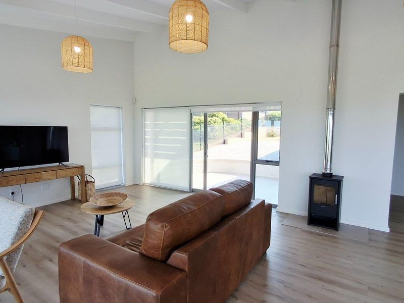 House For Sale in Stilbaai Wes, Stilbaai - Photo 7