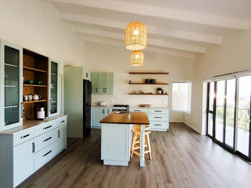 House For Sale in Stilbaai Wes, Stilbaai - Photo 6