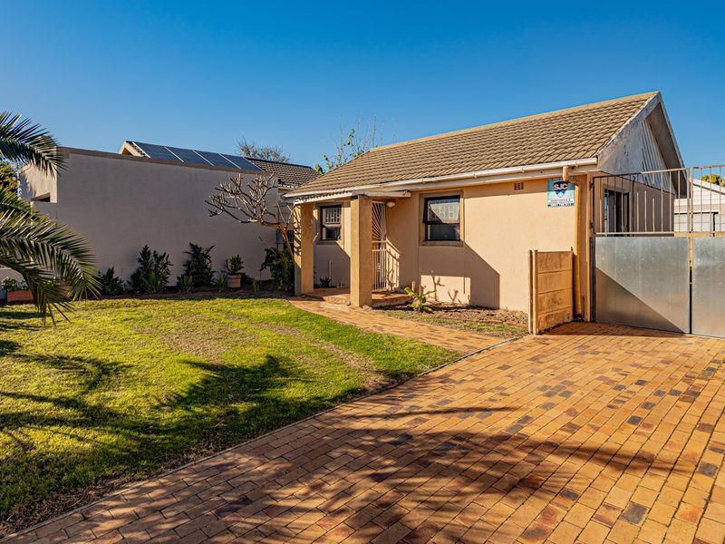 Secure Living in De Tuin - The Perfect Starter or Downsizer! - Photo 4