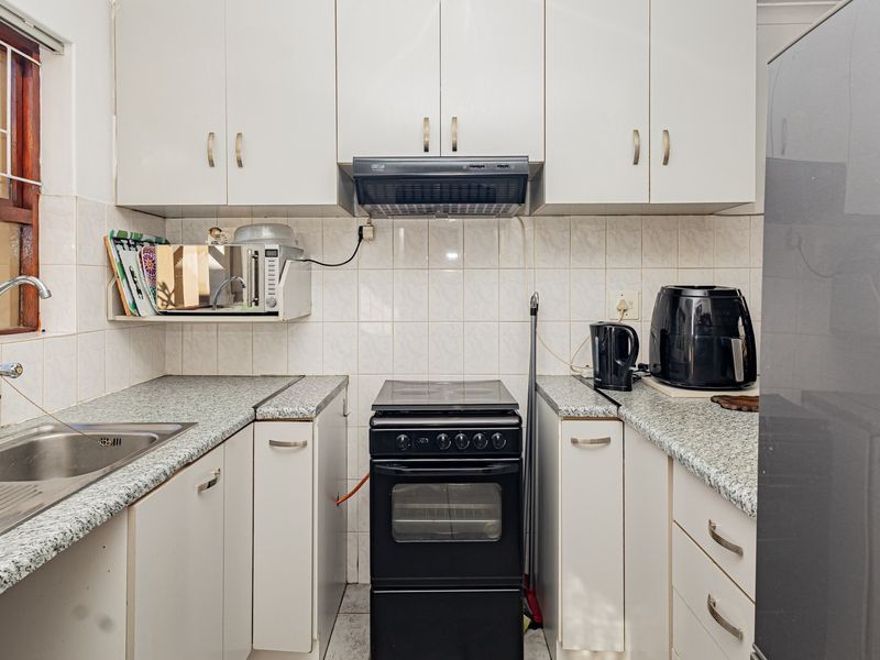 Secure Living in De Tuin - The Perfect Starter or Downsizer! - Photo 9