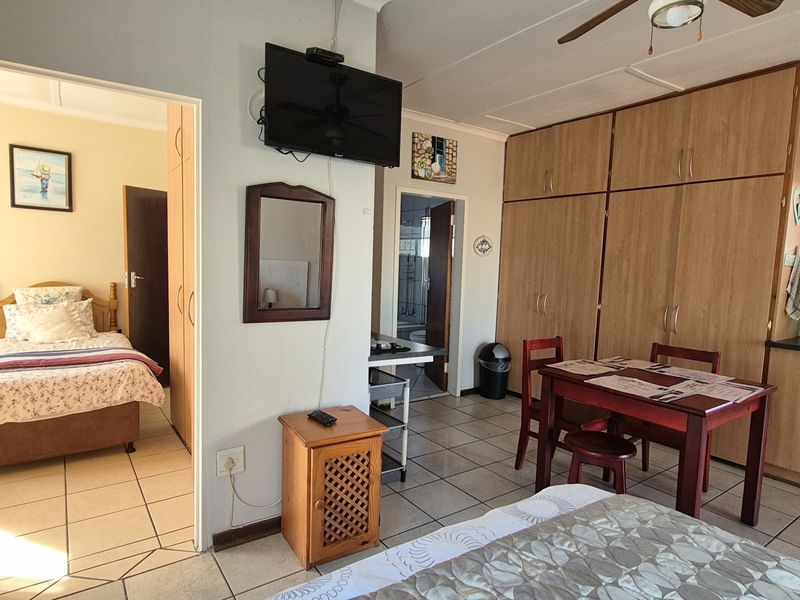 Guest House For Sale in Potchefstroom Central, Potchefstroom, North West - Photo 6