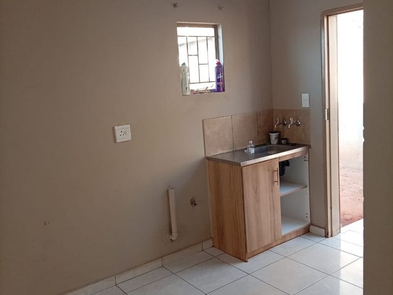 2 bedroom House To Rent in Mahube Valley Gemvalley, Pretoria - Photo 8