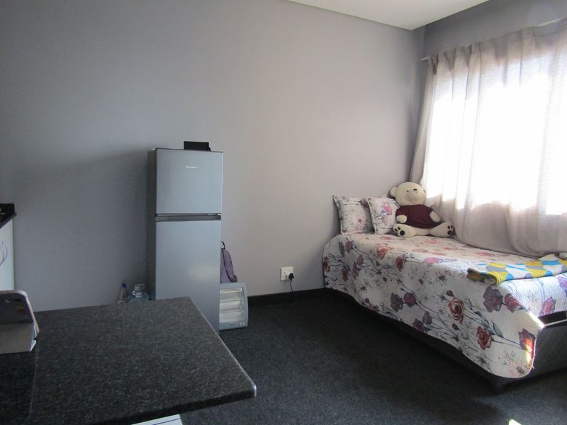 Studio For Sale in Braamfontein, Johannesburg - Photo 7