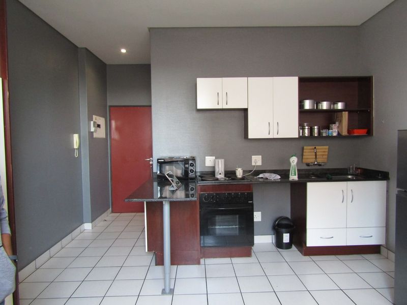 Studio For Sale in Braamfontein, Johannesburg - Photo 4