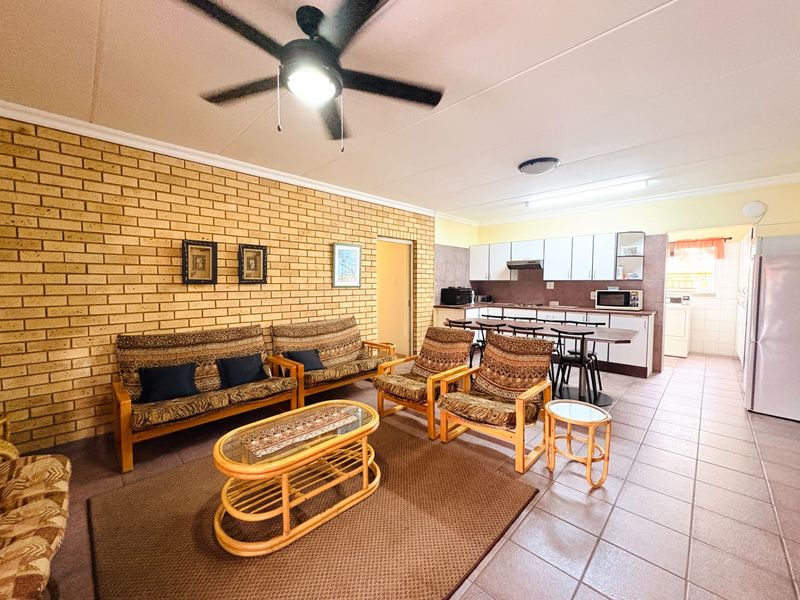 16 Bedroom Apartment Building For sale in Die Hoewes - Photo 3