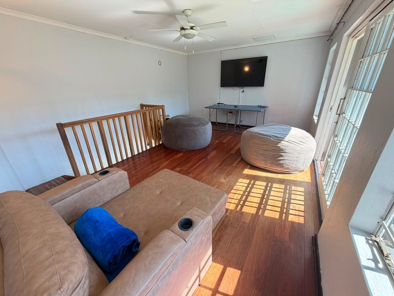 Space, Sunshine and Endless Family Potential in River Club - Photo 9