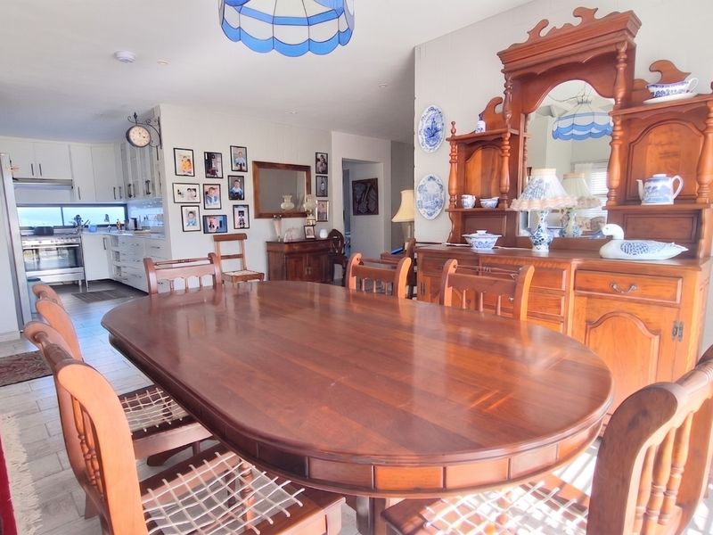 Elegant Single-Storey on the Golf Course - Ideal for Retirement - Photo 5