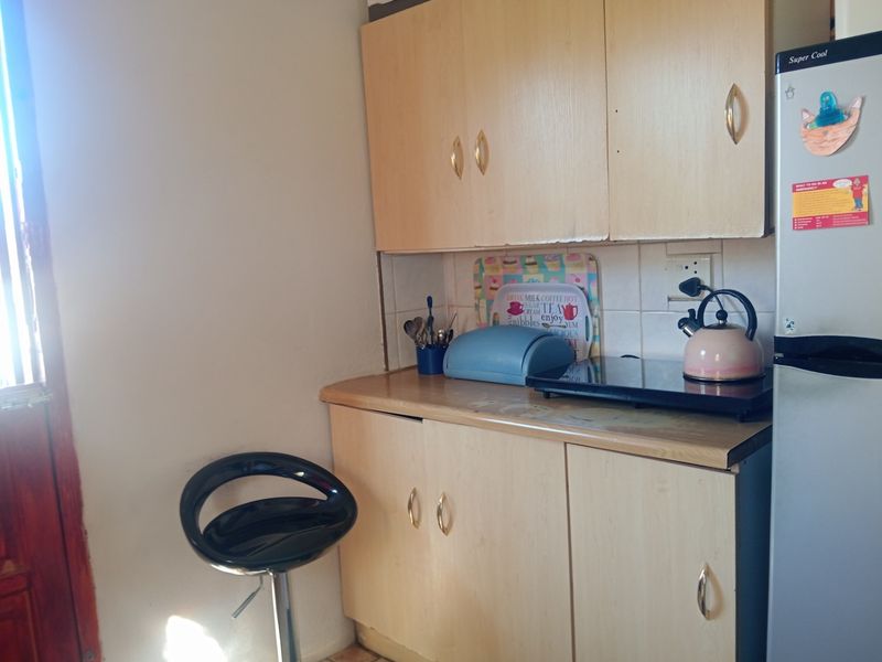 2-Bedroom Home In Mdantsane with Double Garage - Photo 7