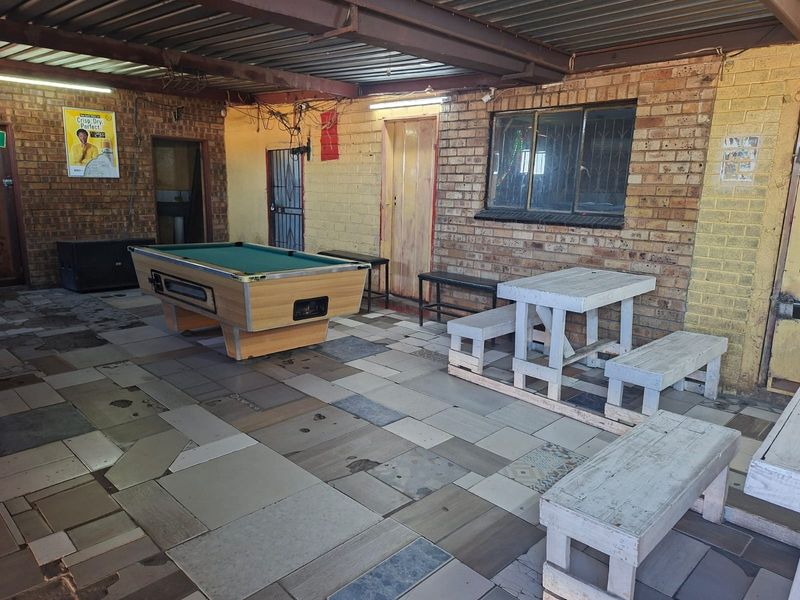 Commercial Building For Sale in Galeshewe, Kimberley - Photo 2